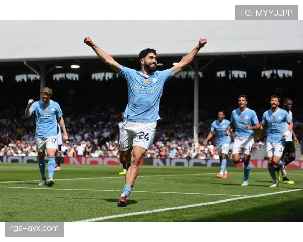 格瓦迪奥尔：全能后卫新标杆，技术革新引领现代足球发展潮流