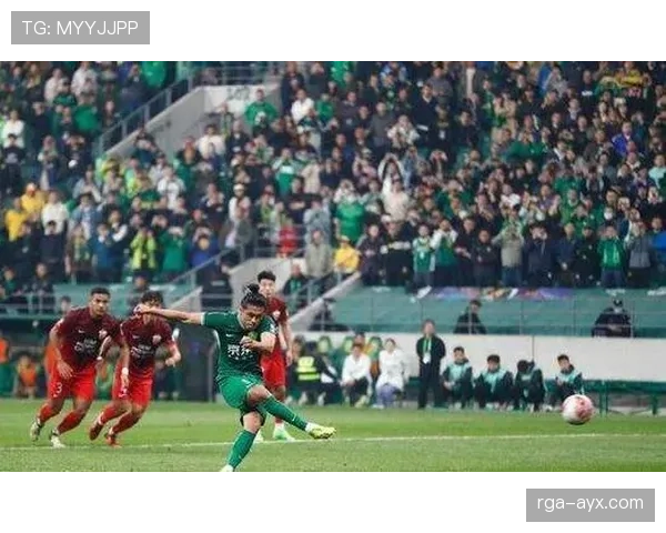 国安防守漏洞频出，当前赛季站位混乱与能力压力并存，防线稳定性面临考验